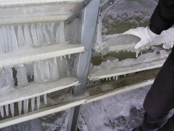 密闭式冷却塔在冬季制冷中的应用